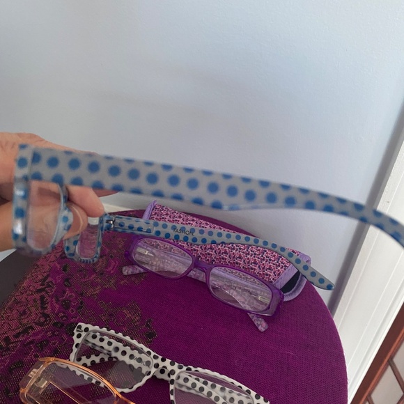 Reading glasses 4 pr 1.5 magnification ( new), 3 gently used 2.0 magnification - Picture 7 of 10